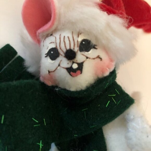 2004 Annalee Christmas Doll Ornament 4" North Pole - Picture 3 of 6